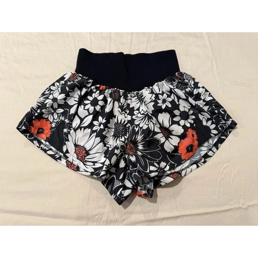 Free People Movement Women's Carpe Diem Size Small Tuxedo Floral Shorts